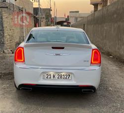کرایسلەر 300